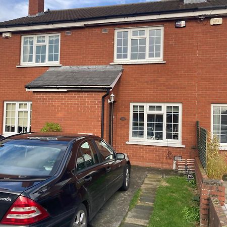 Entire Terraced Two Story Redbrick House With Parking In Secluded Cul De Sac Villa Dublin Exterior photo